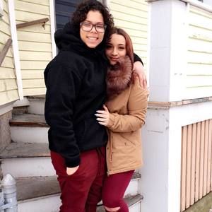 Meet your Posher, Kayla